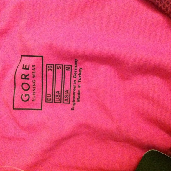 BNWT Gore Running Women's Air 2.0 Lady Shirt - Picture 3 of 6